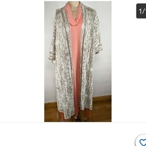 ISO Melissa McCarthy Seven7 White & Gold w/fringe